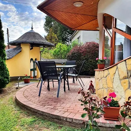 Apartament Pannonia *