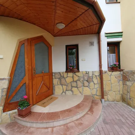 Pannonia אסטרגום