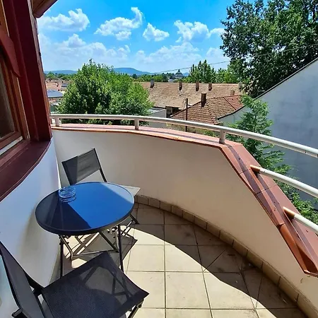 Pannonia דירה אסטרגום